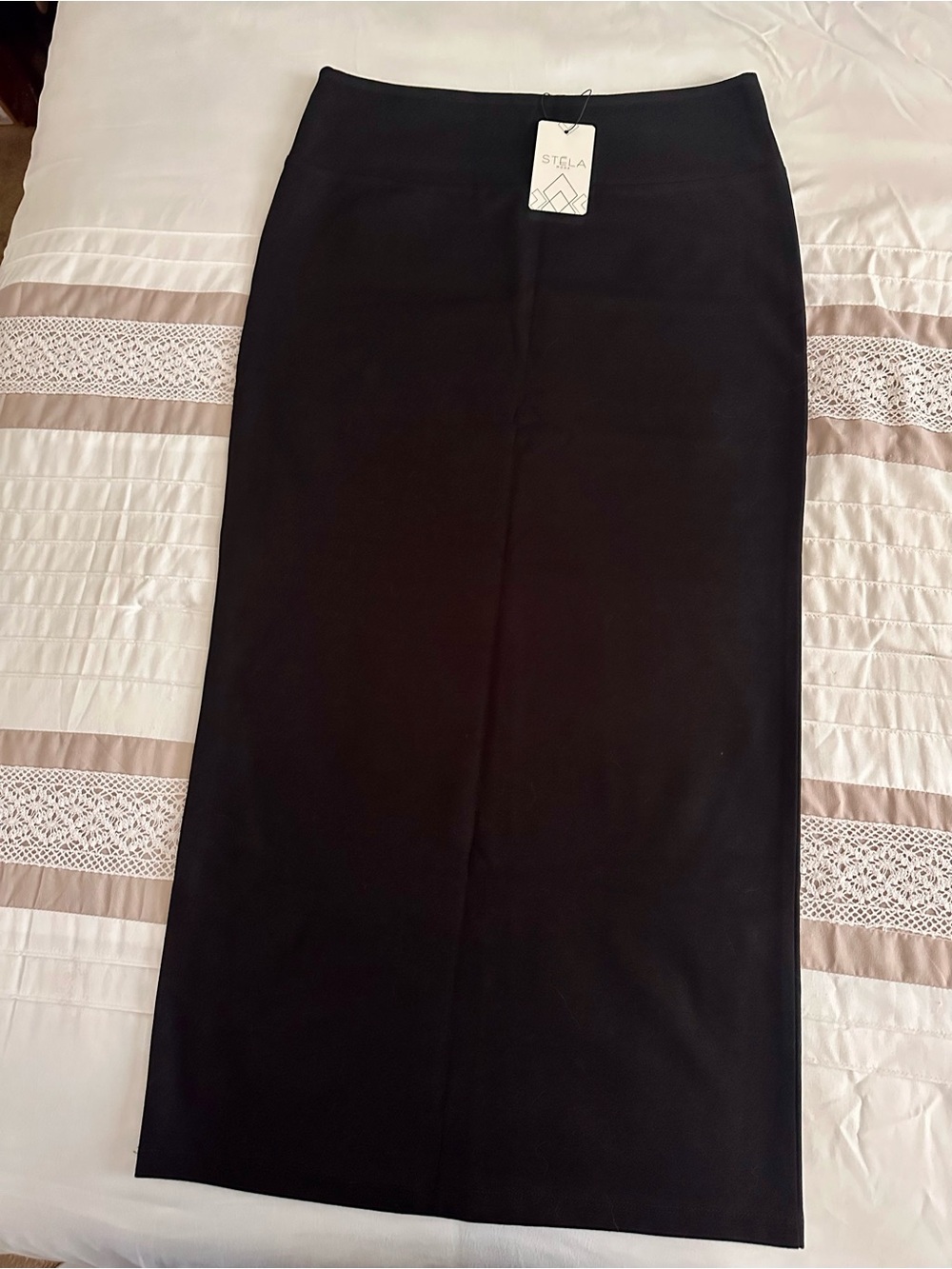 Stellah Black Pencil Skirt - Classic Midi